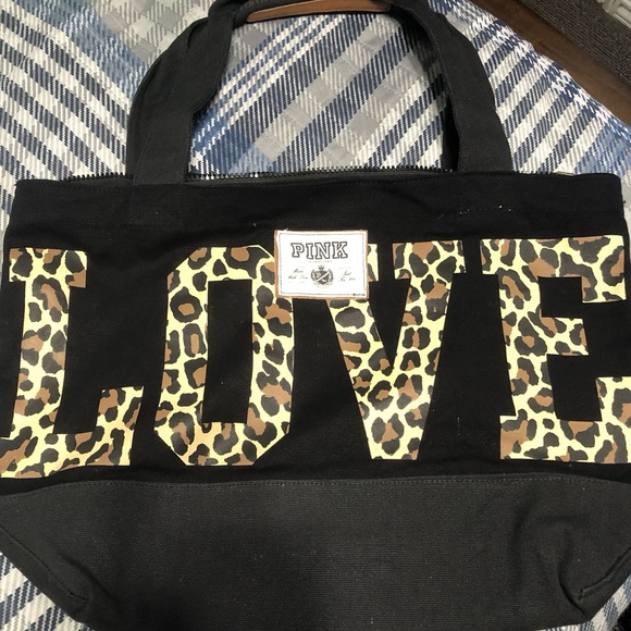 Pink Vs Bundle - Picture 4 of 6